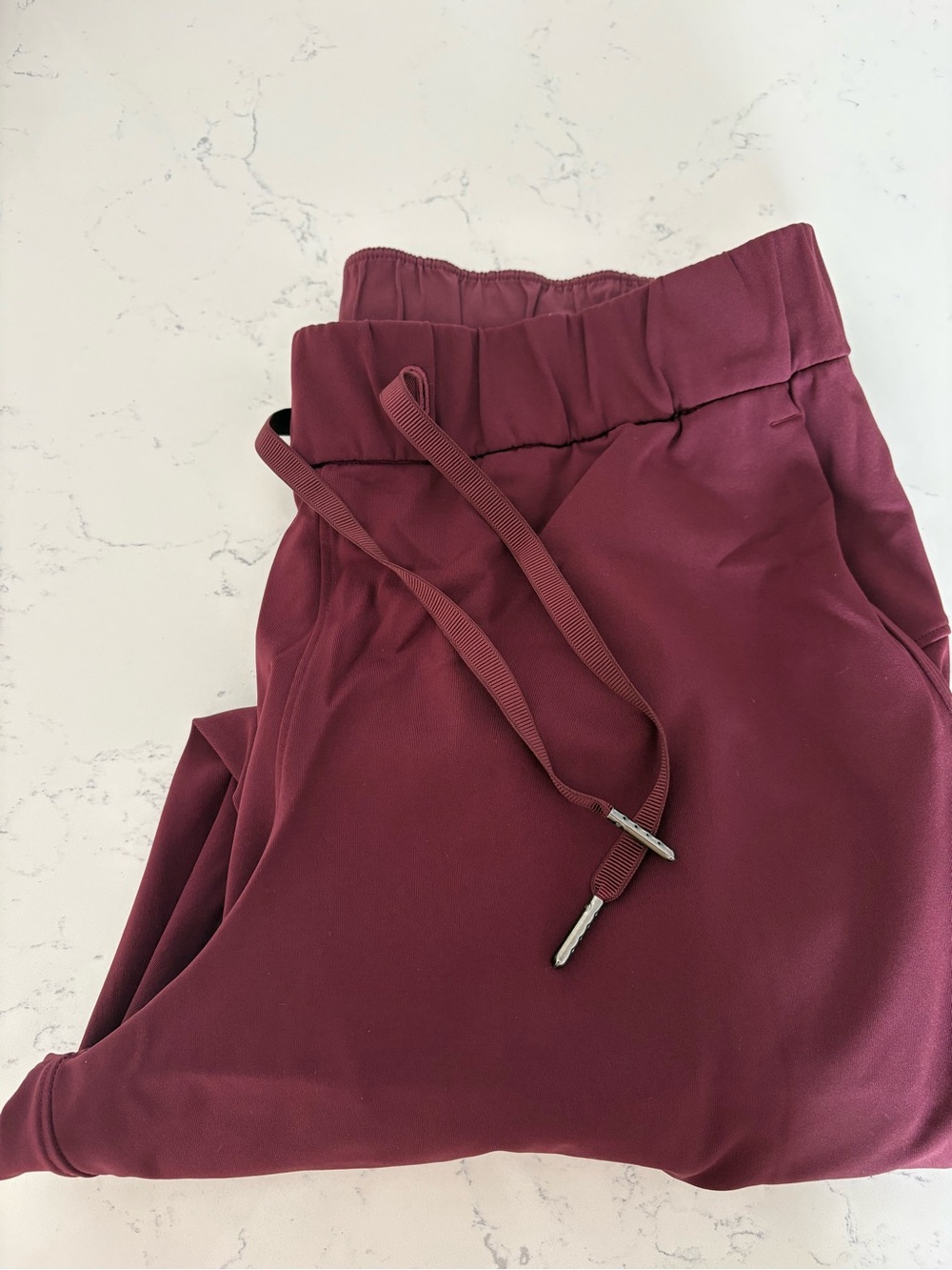Lululemon On the Fly pant - size 8